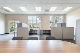 First Class Warehouse & Office Near Highway 101