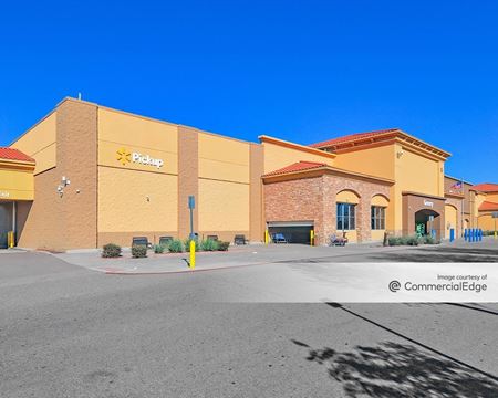 Retail space for Rent at 1710 South Greenfield Road in Mesa