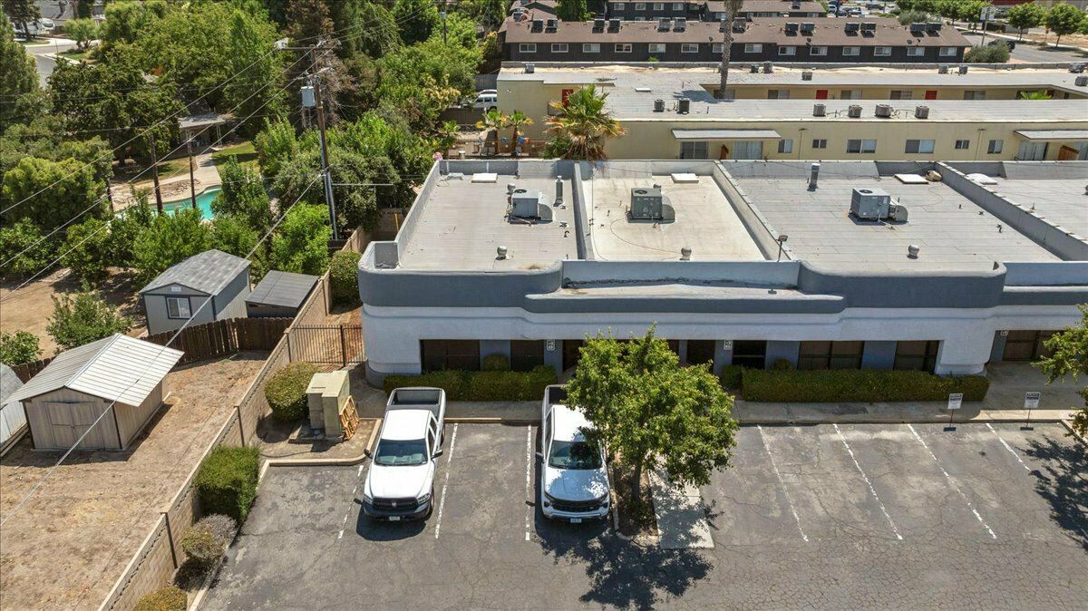 ±1,175 SF of Newly Remodeled Professional Office Space in Visalia, CA