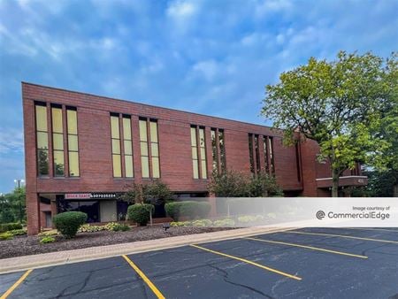 Office space for Rent at 400 West Lake Street in Roselle