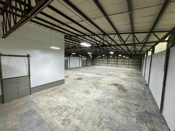 20,667 SF Industrial Warehouse on 2.63 Acres