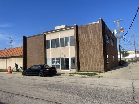 Commercial space for Rent at 2910 Birch St in Franklin Park