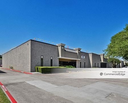 Industrial space for Rent at 4401-4419 Westgrove in Addison
