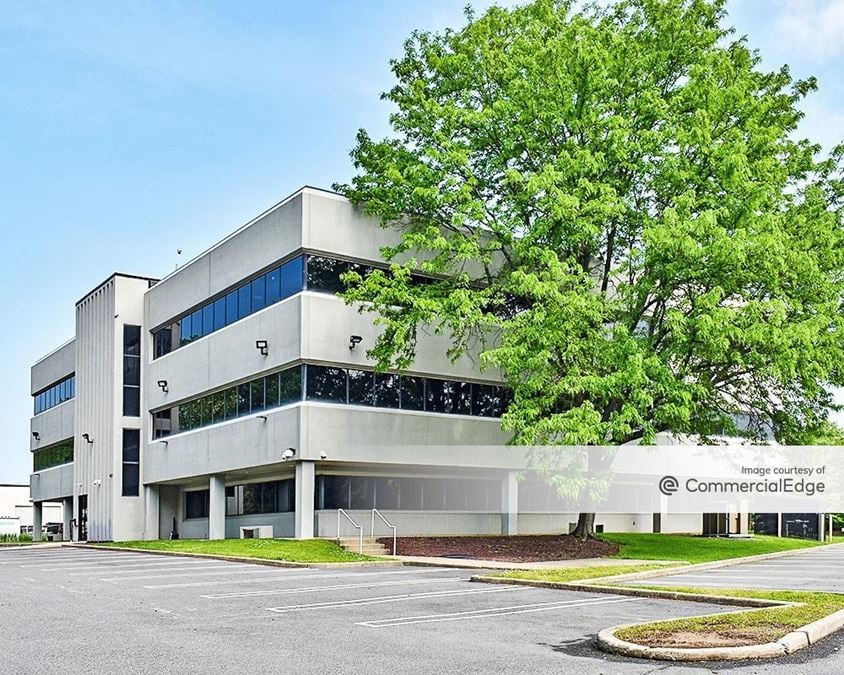 50 Eisenhower Drive, Paramus - Office Space For Lease