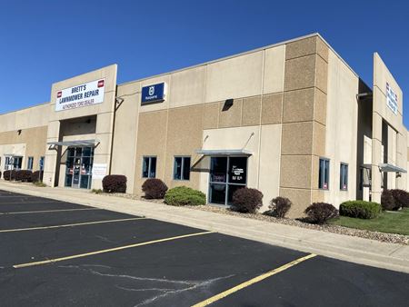 Industrial space for Rent at 18913-18925 W 158th St in Olathe