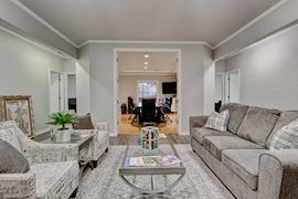 1721-1725 E Southlake Blvd