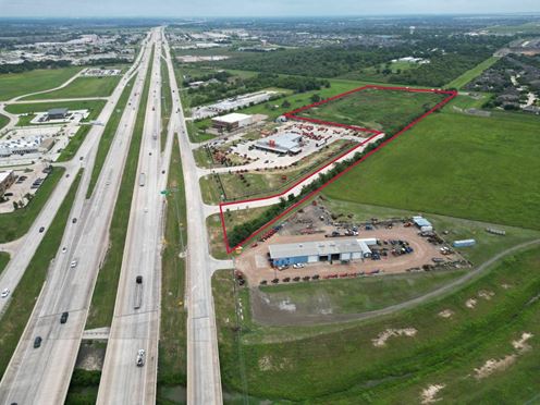 0 Southwest Freeway