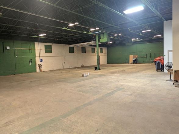 1065 Industrial Blvd