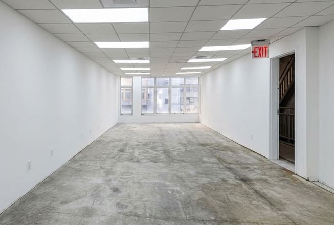 2,000 SF | 27 Smith Street | ADA-Compliant 2nd-Floor Office/Retail Space With Elevator Access for Lease