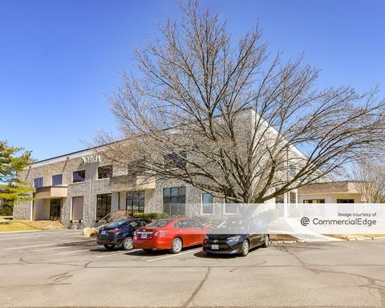 Sterling Park Business Center - 405 Glenn Drive