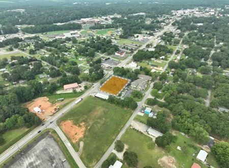 Retail space for Rent at 811 East Franklin Street in Hartwell