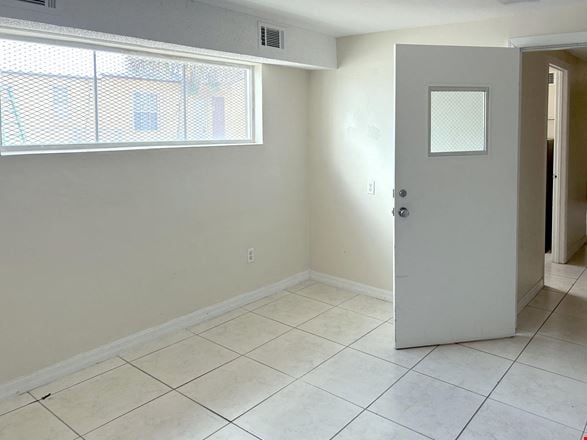 4,691 +/- SQFT FREESTANDING office space