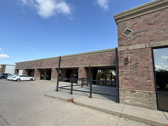 RETAIL/OFFICE UNITS FOR LEASE IN NIXA