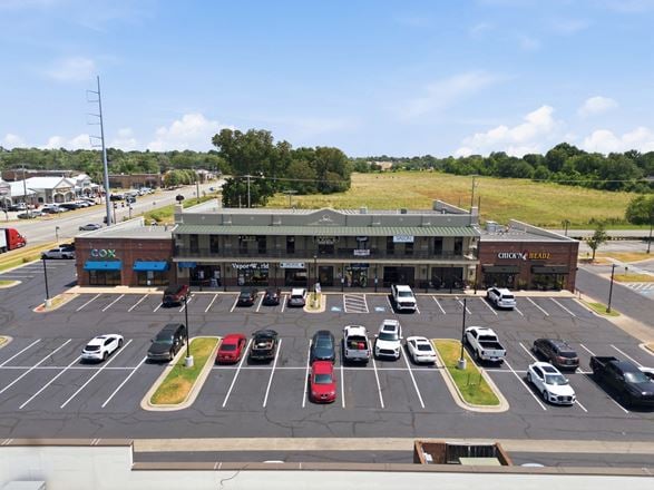 Crossroads Plaza