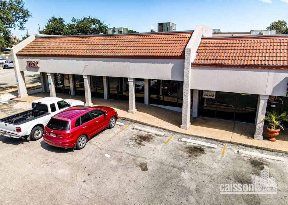 Thousand Pass Shopping Center 24072421 Thousand Oaks, San AntonioS