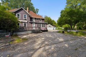 1025 Oneida St