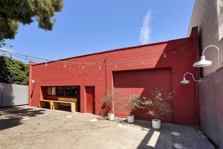 Office space for Rent at 340 Sunset Avenue in Los Angeles