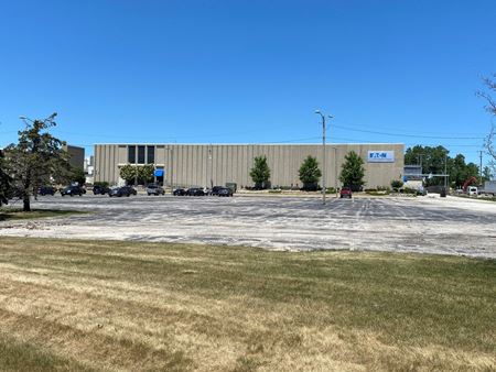 1045 Hickory Street - Pewaukee