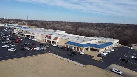 Retail space for Rent at 2101 N 14th St in Ponca City