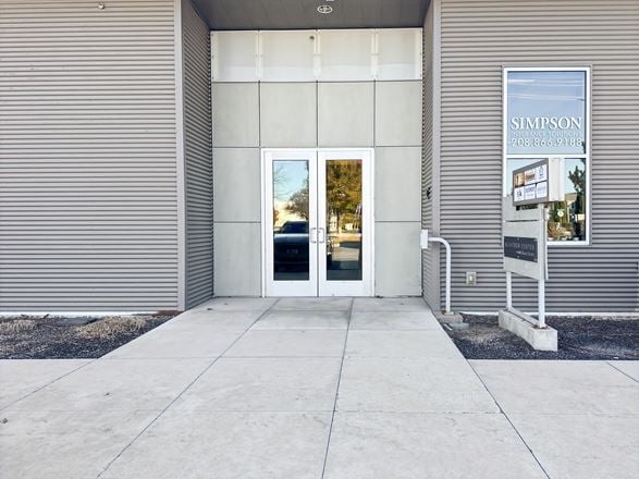 Regus - Meridian - W Overland Road