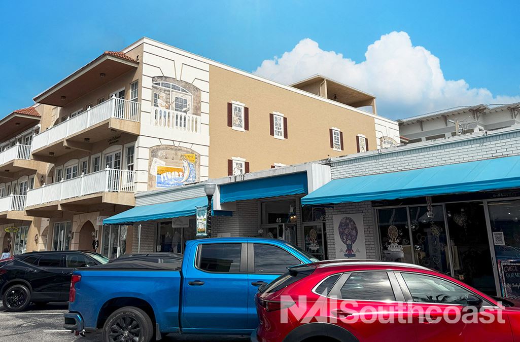 ±1,550 SF Retail Space Downtown Stuart