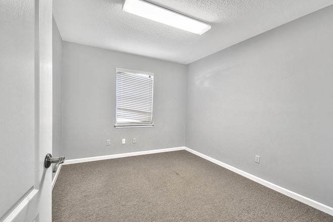 2968 Rainbow Rd