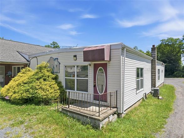 106 N Franklin St
