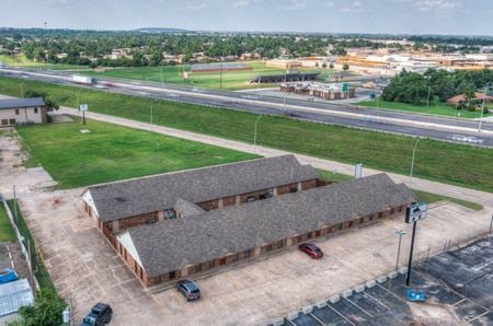 Photo of commercial space at 221 N. I-35 Frontage Rd. in Moore