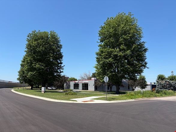 5200 W 78th Street