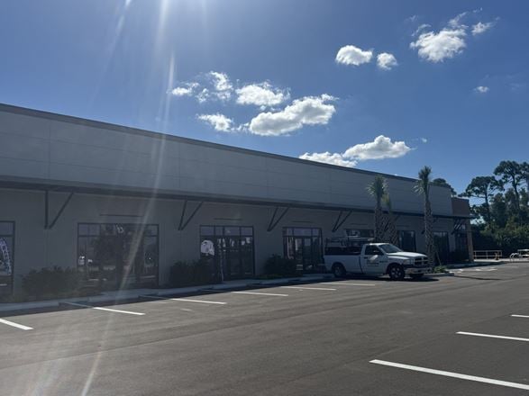 Alico Plaza