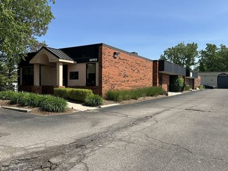 Office space for Rent at 30903 W 10 Mile Rd in Farmington Hills
