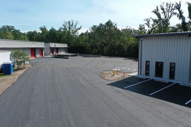 West Chatham Business Park | ±5,950 to ±10,175 SF Warehouse Space for Lease