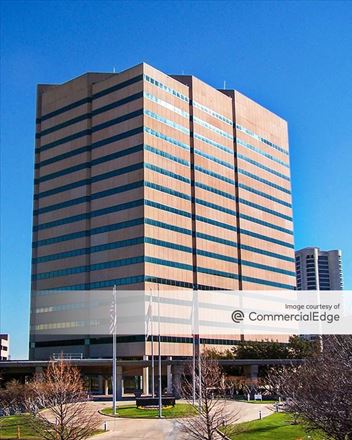 125 East John W. Carpenter Fwy