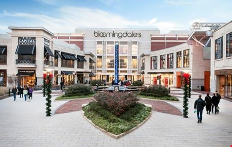 Shops at Wisconsin Place