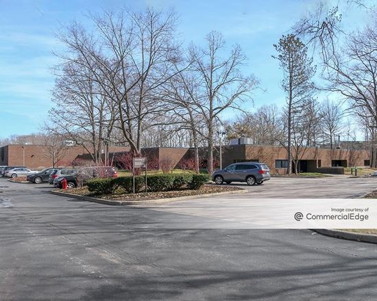 2401 Waukegan Road