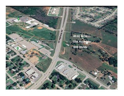 US Highway 62 and Tyler Avenue