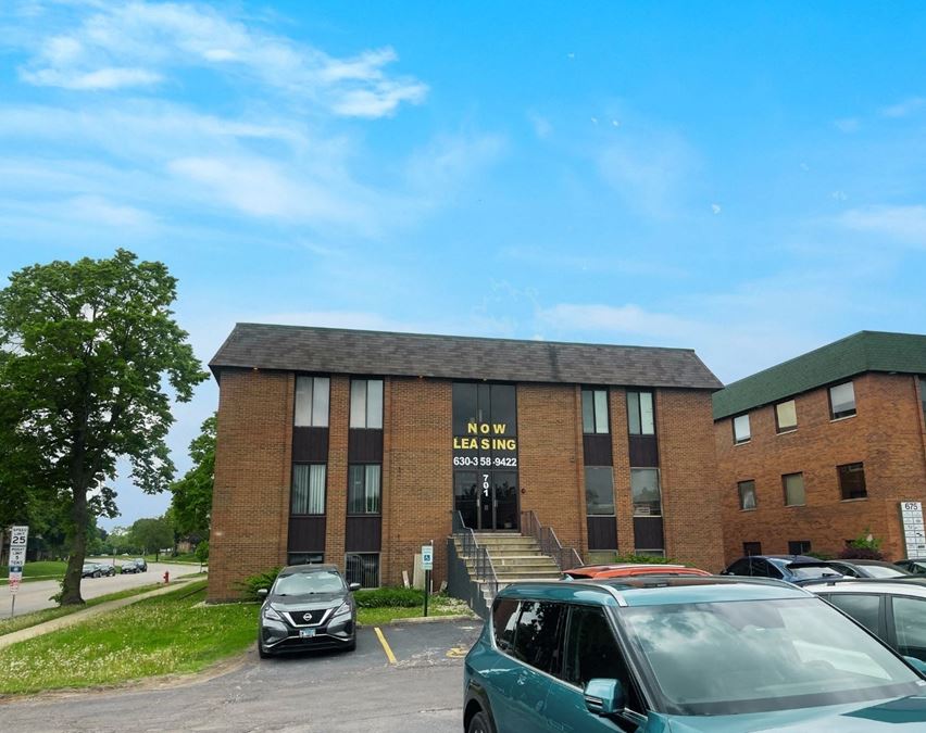 701 E Irving Park Rd