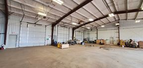 FOR LEASE OR SALE: 8,000 SQ FT Shop on 4+ Acres