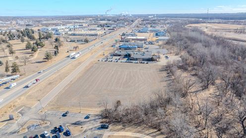 2701 Lincoln Way