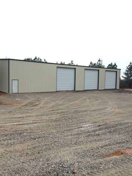 Photo of commercial space at 653 Lester Doss Road in Warrior