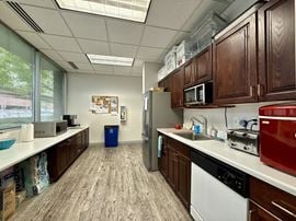 Prime Mid-Valley Office Space