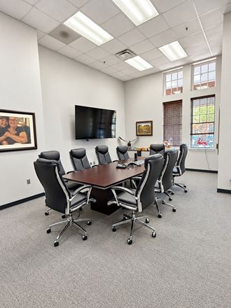 Charming Garden Office Space in Downtown Grapevine