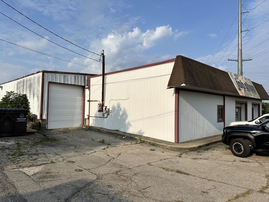 Office Warehouse Lansing For Sale