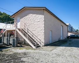 143 E Maple St