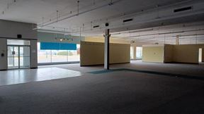 Retail in Clinton