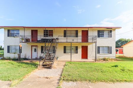 Photo of commercial space at 300 Patterson St in Bay
