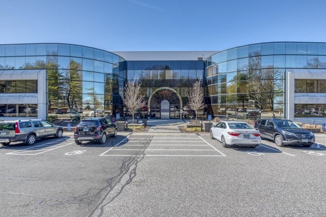 CT, Danbury - Lee Farm Corporate Park