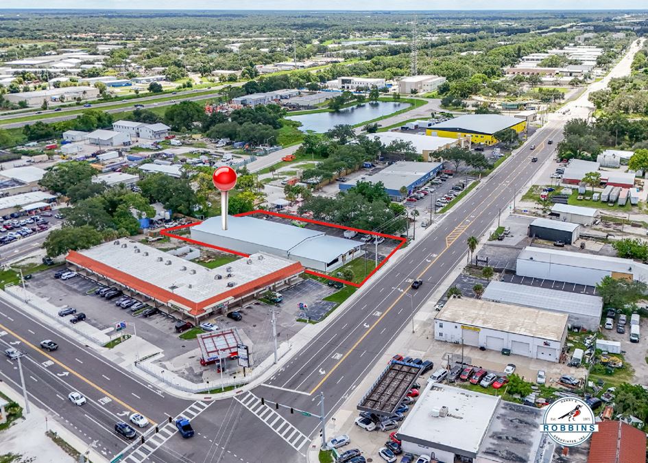 Cattlemen Road Industrial Building with retail showroom