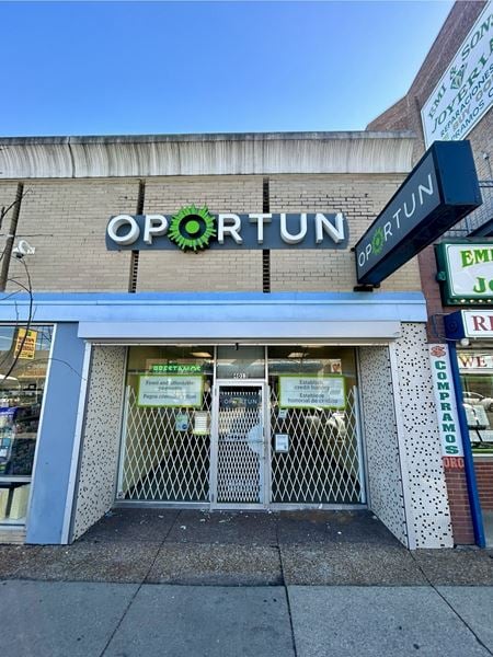 Retail space for Rent at 4013 West 26th Street in Chicago