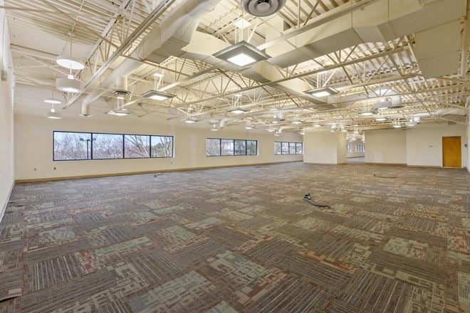 Midpark Road 2,600-22,000 SF Avail. Bus/Ind Park